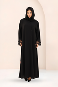 عباية دانتيل سوداء